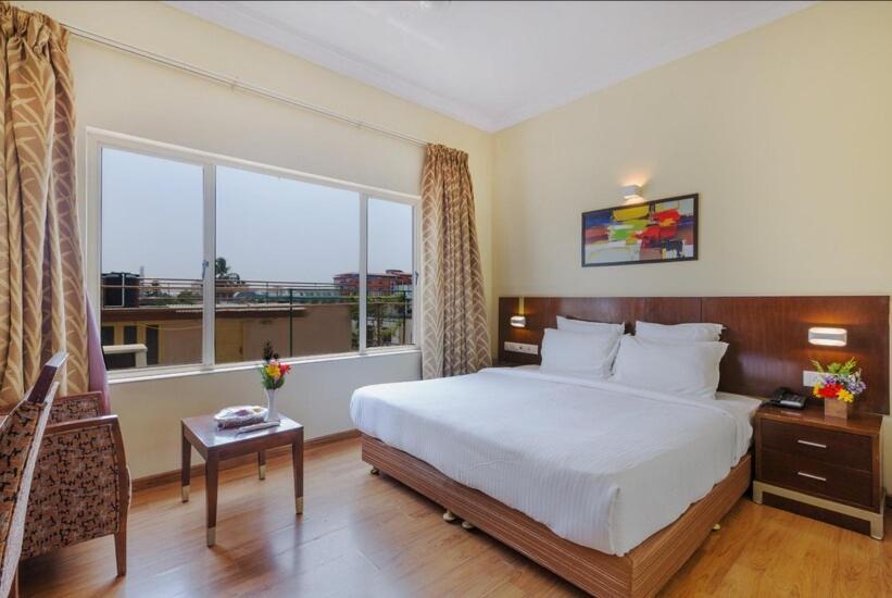 The Senate Hotel Kochi Extérieur photo