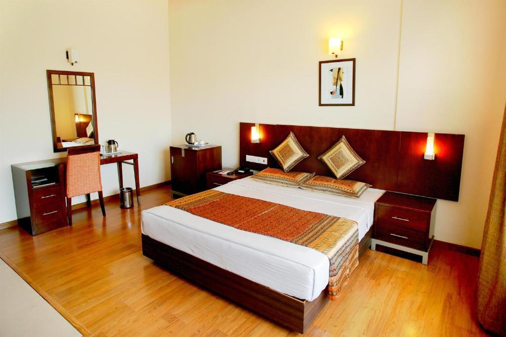 The Senate Hotel Kochi Extérieur photo